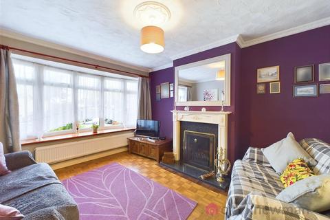 105 Fir Park, Harlow, CM19 4JT