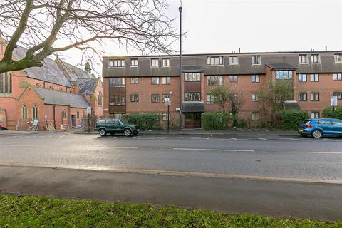 2 bedroom flat to rent, Windmill Court, Spital Tongues, Newcastle upon Tyne