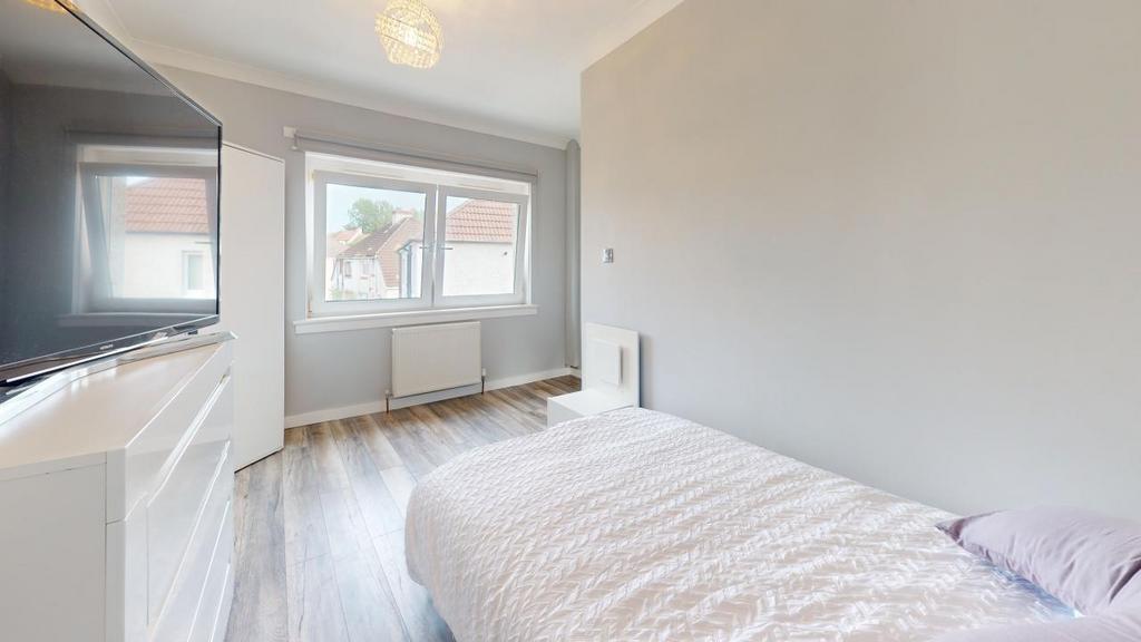 1-Bush-Crescent-Bedroom 3.jpg
