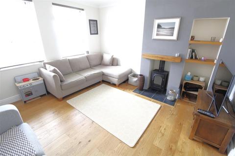 40 Caillard Road, Byfleet, West Byfleet, KT14 7JB