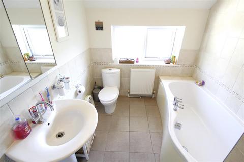40 Caillard Road, Byfleet, West Byfleet, KT14 7JB
