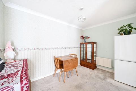 2 bedroom retirement property for sale, Broadway Road, Surrey GU18