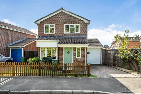 3 bedroom detached house for sale, Cowley Close, Maybush, Southampton, Hampshire, SO16