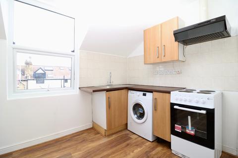 1 bedroom flat to rent, Foulser Road, London SW17