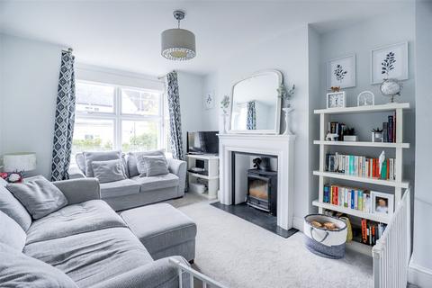 2 bedroom end of terrace house for sale, Lower Luton Road, Harpenden, Hertfordshire, AL5