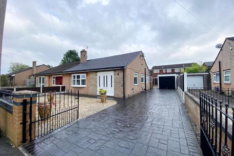 3 bedroom semi-detached bungalow for sale, Oak Avenue, Abram, Wigan, WN2 5XH