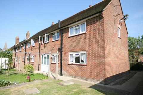 1 bedroom flat to rent, The Street, Ickham