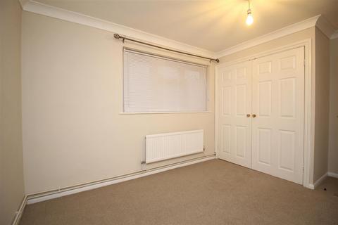 1 bedroom flat to rent, The Street, Ickham