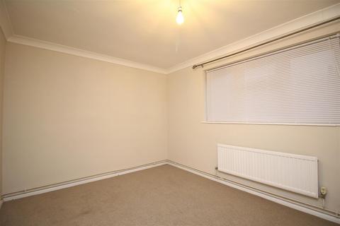 1 bedroom flat to rent, The Street, Ickham