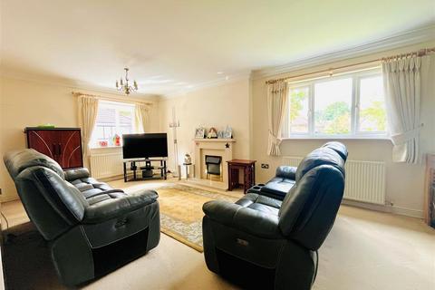 4 bedroom detached house for sale, Severn Close, Altrincham