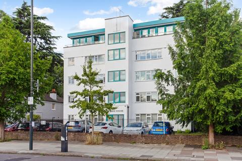 1 bedroom flat for sale, Tabard House,  Upper Teddington Road, Hampton Wick, Kingston upon Thames KT1