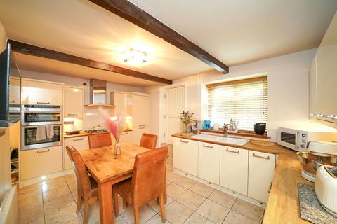 14 Crown Point, Turton, Bolton, BL7 0BD