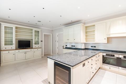 3 bedroom flat for sale, Montrose Place, London SW1X