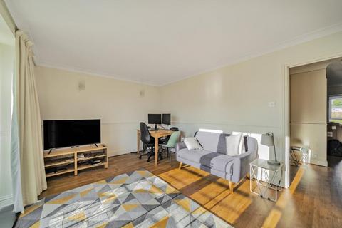 Flat 8, 1 Rainbow Quay, London, SE16 7UF
