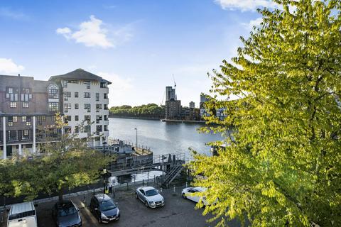 Flat 8, 1 Rainbow Quay, London, SE16 7UF
