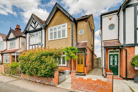 23 Mount Pleasant Road, New Malden, KT3 3JZ