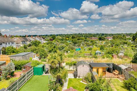 23 Mount Pleasant Road, New Malden, KT3 3JZ