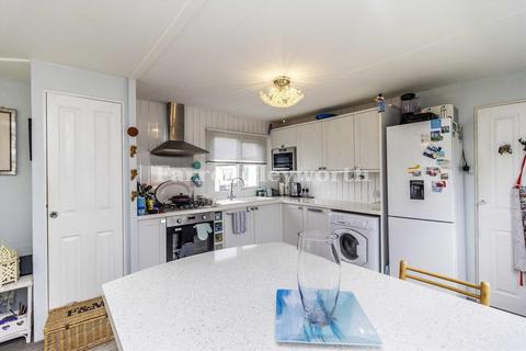 2 bedroom house for sale, West Shore Park, Barrow In Furness LA14