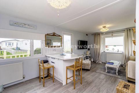 2 bedroom house for sale, West Shore Park, Barrow In Furness LA14