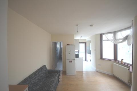 1 bedroom flat to rent, Lucas Avenue, E13 0QP