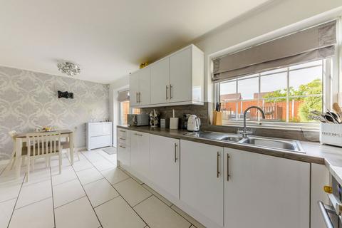 6 Broadhidley Drive, Birmingham, B32 3QN