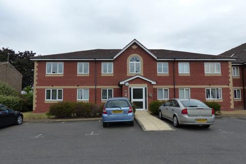 2 bedroom flat to rent, Peterhouse Close, Peterborough PE3