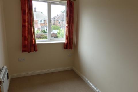 2 bedroom flat to rent, Peterhouse Close, Peterborough PE3