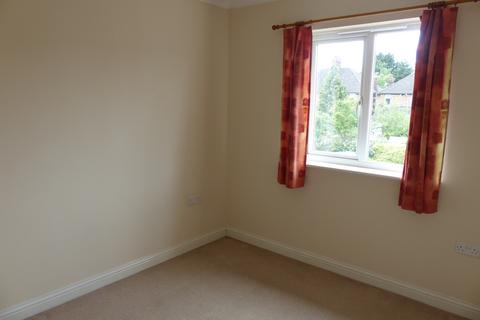 2 bedroom flat to rent, Peterhouse Close, Peterborough PE3