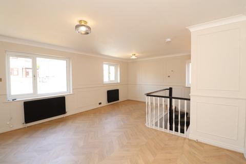 3 bedroom semi-detached house to rent, Gotts Park Crescent, Armley, Leeds, LS12