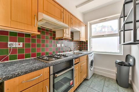 1 bedroom flat to rent, Upper Clapton Road, Clapton, London, E5