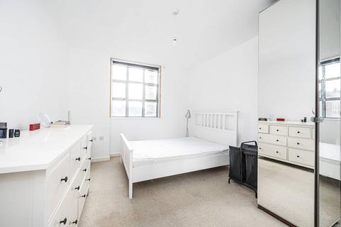 1 bedroom flat to rent, Somerford Grove, Stoke Newington, London, N16