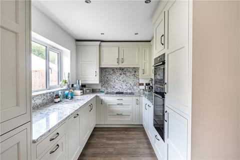 33 Baddesley Close, North Baddesley, Southampton, SO52 9DR