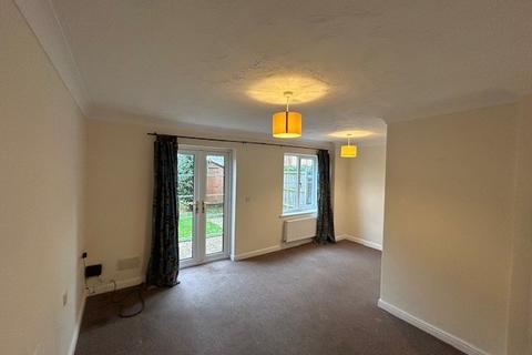 2 bedroom end of terrace house to rent, Jasmine Court, Spalding PE11