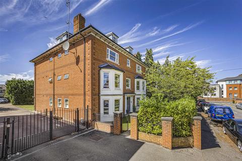 2 bedroom apartment for sale, Brownlow Road, Reading