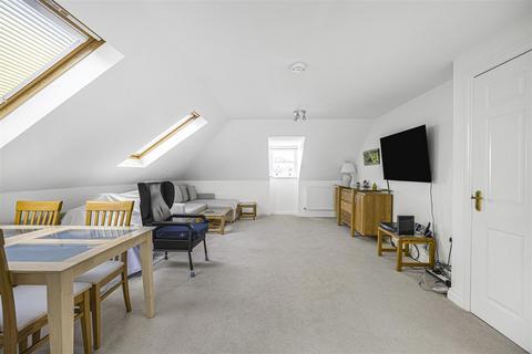 2 bedroom apartment for sale, Brownlow Road, Reading