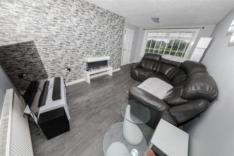 2 bedroom end of terrace house for sale, Warout Road, Glenrothes