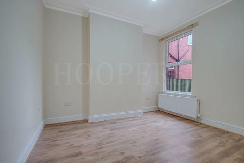 4 bedroom house to rent, Mora Road, London, NW2