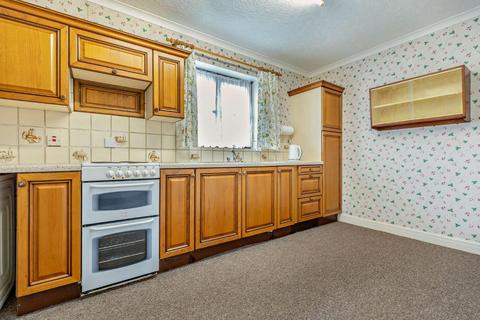 Ladybird Cottage Brookside Close, Barmby Moor, York, YO42 4DL
