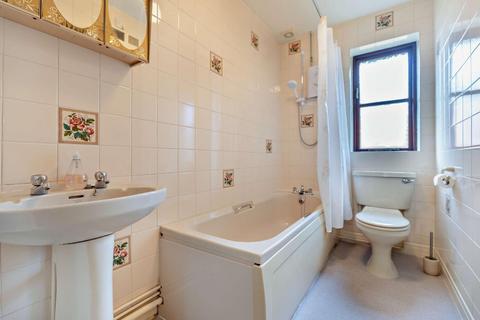 Ladybird Cottage Brookside Close, Barmby Moor, York, YO42 4DL