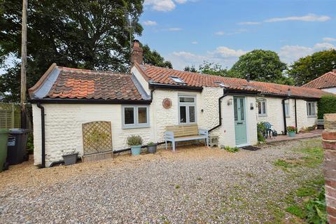 2 bedroom cottage for sale, High Street, Mundesley, Norwich