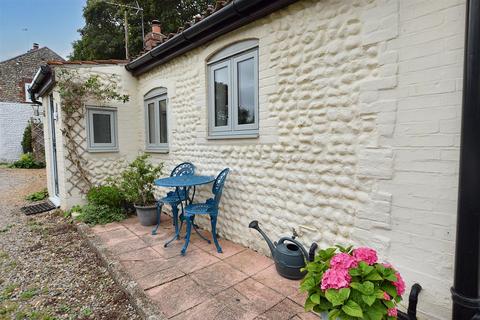 2 bedroom cottage for sale, High Street, Mundesley, Norwich