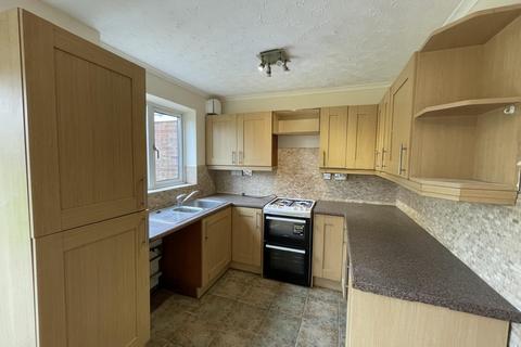 3 bedroom semi-detached house to rent, Edendale Road, Melton Mowbray