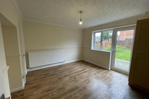 3 bedroom semi-detached house to rent, Edendale Road, Melton Mowbray