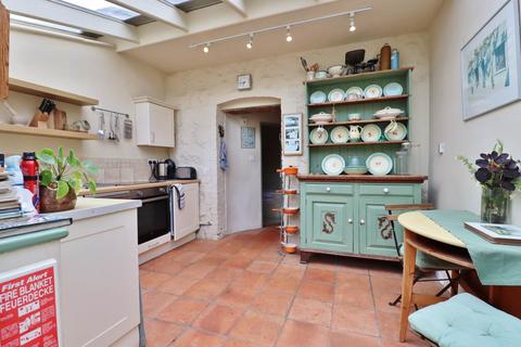 2 bedroom end of terrace house for sale, High Street, Manton, Marlborough, SN8 4HW