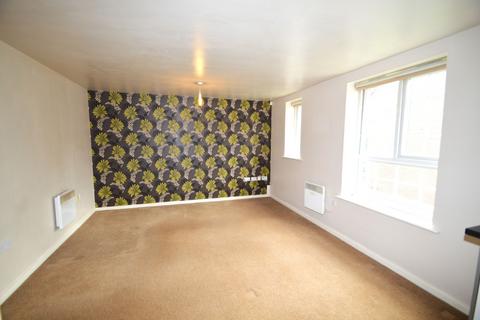 2 bedroom flat to rent, Lock View, Radcliffe, M26