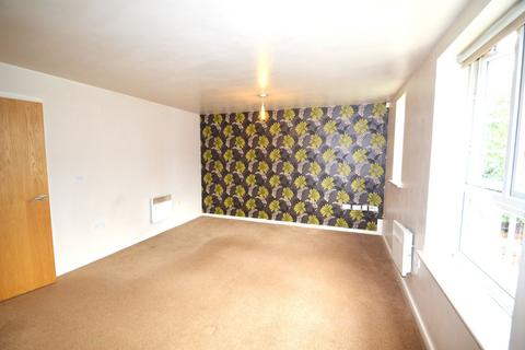 2 bedroom flat to rent, Lock View, Radcliffe, M26