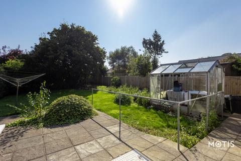 24 Albany Road, Capel Le Ferne, Folkestone, CT18 7LA