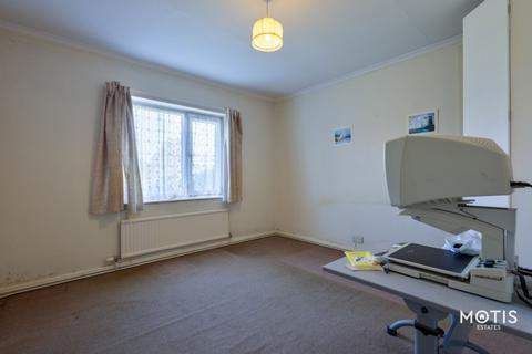24 Albany Road, Capel Le Ferne, Folkestone, CT18 7LA