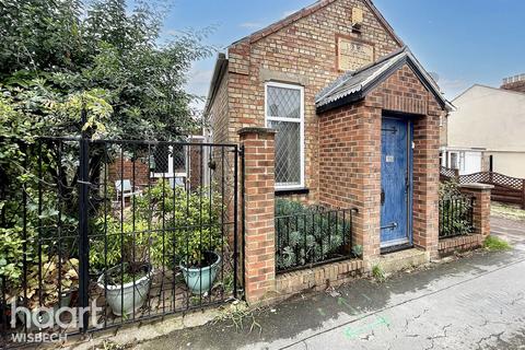 2 bedroom detached house for sale, Ramnoth Road, Wisbech