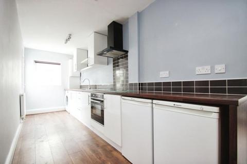 2 bedroom flat to rent, Aubrey Road, Bristol BS3